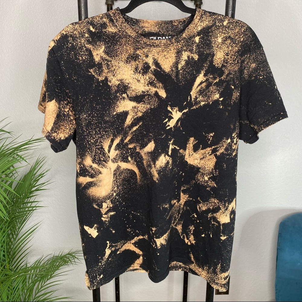 ✨SOLD✨ Bleach Tee Size M - Picture 2 of 4